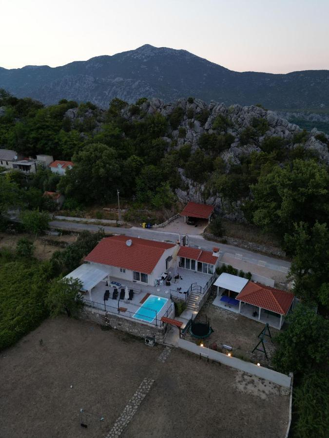 Villa Zrinka **** Svinisce Bagian luar foto